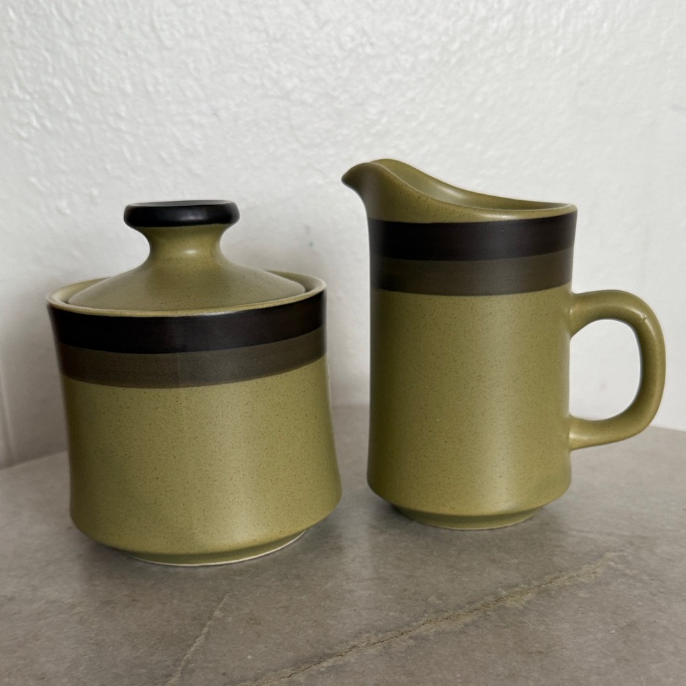 Vintage MCM Stone Arrow Green Ceramic Set